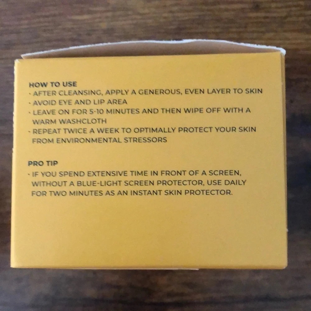 Pour Moi Botanical Reversal Mask - Blue Light Defender